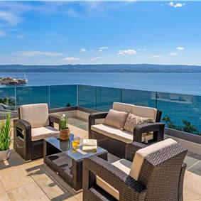 5 bedroom beachfront villa with heated pool near Omis, sleeps 9